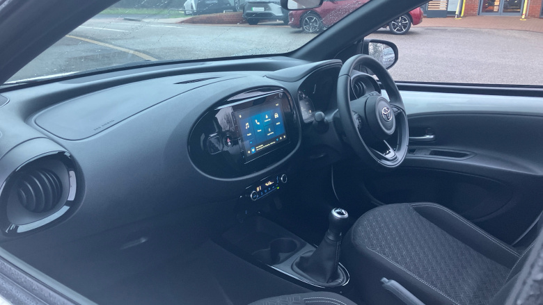 Toyota Aygo X 1.0 VVT-i Edge 5dr Petrol Hatchback